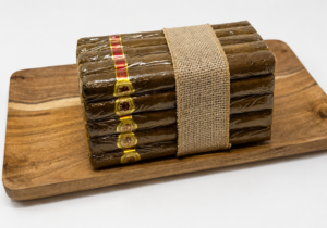 Dominguez Double Corona – Cameroon </br>50 x 7½ - Bundle of 25