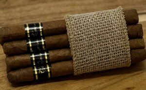 Caonabo Helénnas – Connecticut </br>30 x 5 - 10 Pack