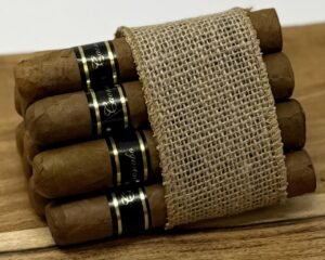 Caonabo Petit Premier – Connecticut </br> 10 Pack